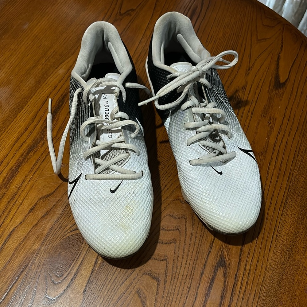 Men’s Nike football cleats